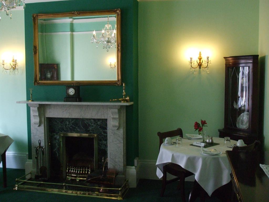 The Emsley Bed & Breakfast 스트렛포드-어폰-에이본 외부 사진