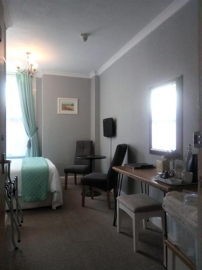 The Emsley Bed & Breakfast 스트렛포드-어폰-에이본 외부 사진
